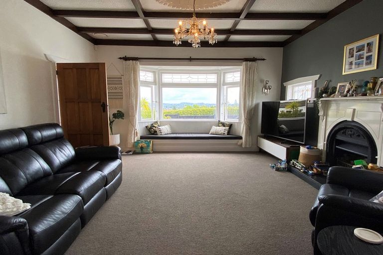 Photo of property in 12 Parkview Place, Pakuranga, Auckland, 2010