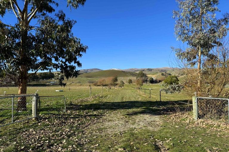 Photo of property in 745 Ardgour Valley Road, Tarras, Cromwell, 9383