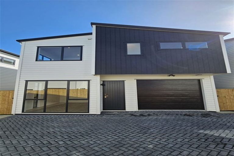 Photo of property in 17d Stanniland Street, Sunnyhills, Auckland, 2010
