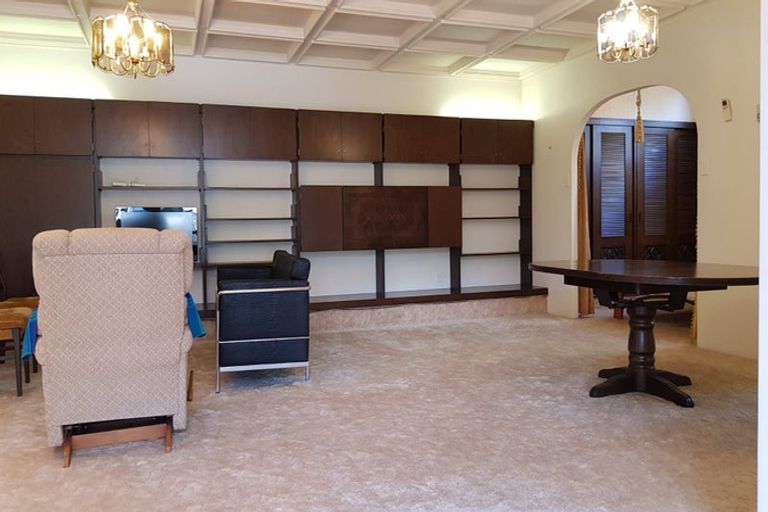 Photo of property in 387 Karori Road, Karori, Wellington, 6012