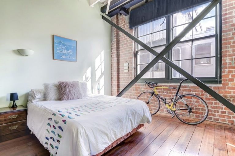 Photo of property in Hannahs Warehouse Apartments, 4/13 Leeds Street, Te Aro, Wellington, 6011