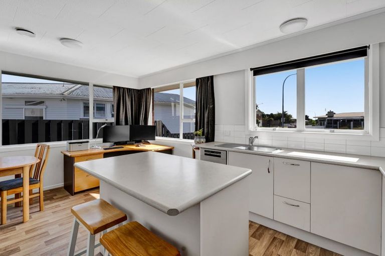 Photo of property in 21 Montjoy Street, Stratford, 4332