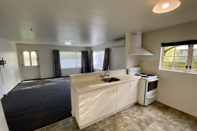 Photo of property in 2/903 Lyell Street, Akina, Hastings, 4122