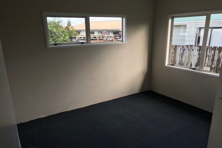 Photo of property in 4/34 Barneys Farm Road, Clendon Park, Auckland, 2103