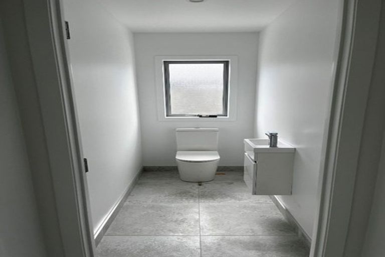 Photo of property in 5 Whangaehu Place, Te Awa, Napier, 4110