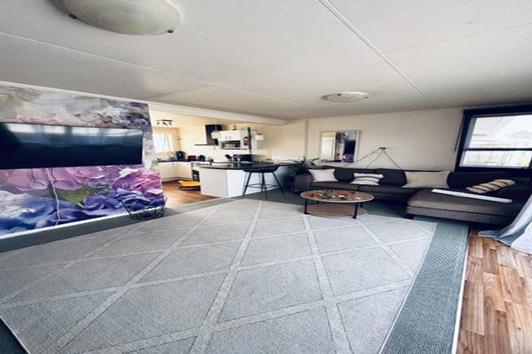 Photo of property in 4 Rosalind Street, Stratford, 4332