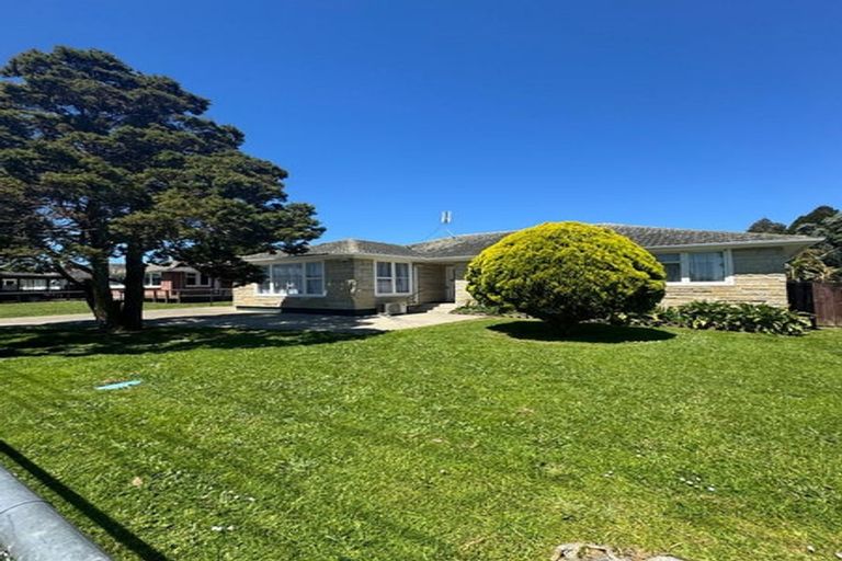Photo of property in 12 Calvert Street, Papakura, 2110