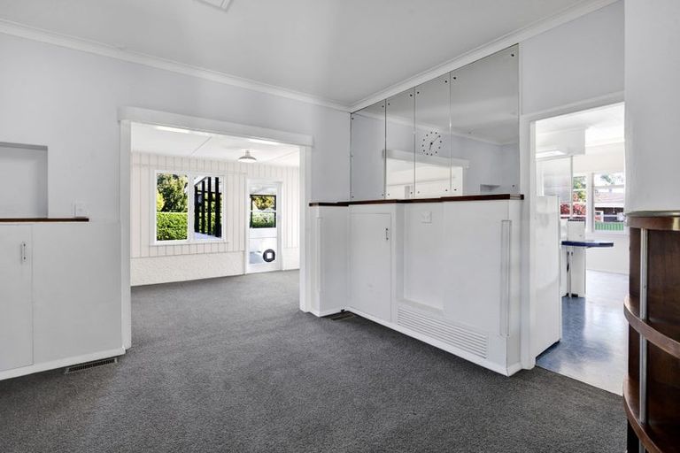 Photo of property in 14 Dives Avenue, Hawera, 4610