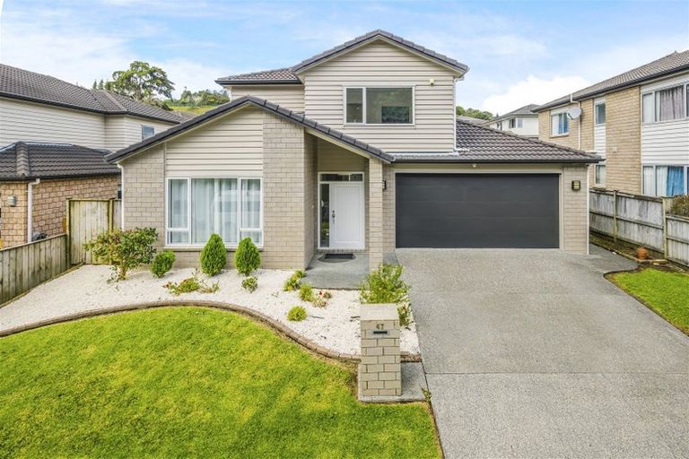 Photo of property in 47 Terrasini Drive, Flat Bush, Auckland, 2019