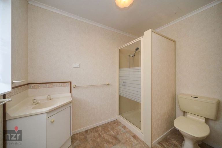 Photo of property in 5 Rosebank Avenue, Kelvin Grove, Palmerston North, 4414