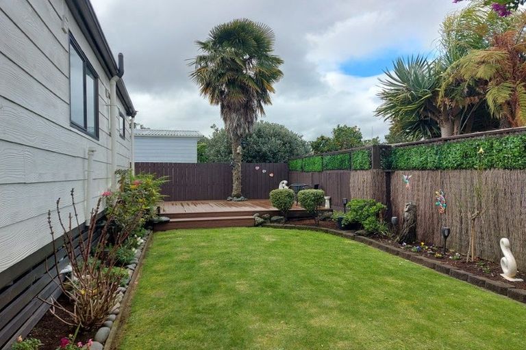 Photo of property in 2/436 Great South Road, Opaheke, Papakura, 2113