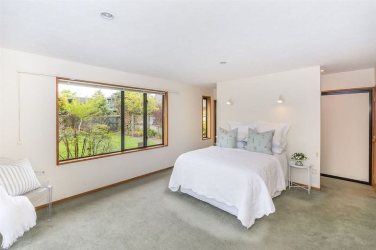 Photo of property in 3 Swanleigh Place, Ilam, Christchurch, 8041