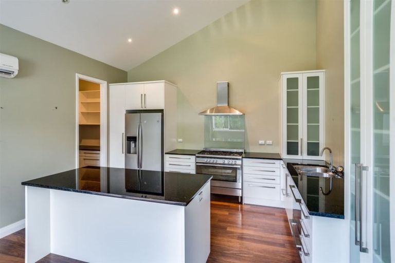 Photo of property in 127 Kent Terrace, Taradale, Napier, 4112