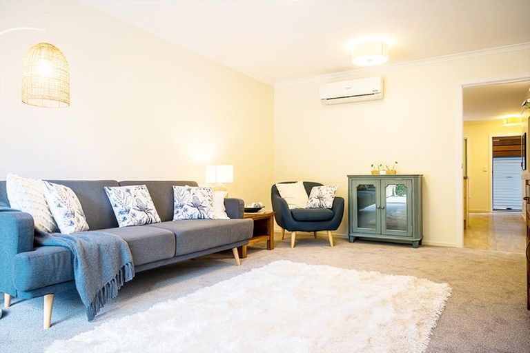 Photo of property in 29e Wai-iti Crescent, Woburn, Lower Hutt, 5010