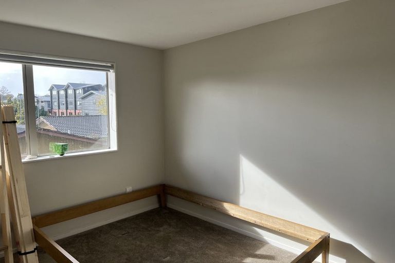 Photo of property in 12/45a Swanson Road, Henderson, Auckland, 0610