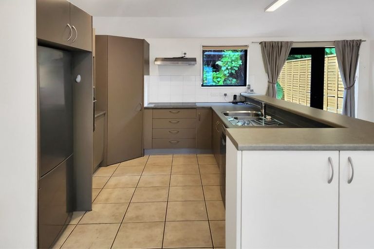 Photo of property in 40 Futuna Close, Karori, Wellington, 6012