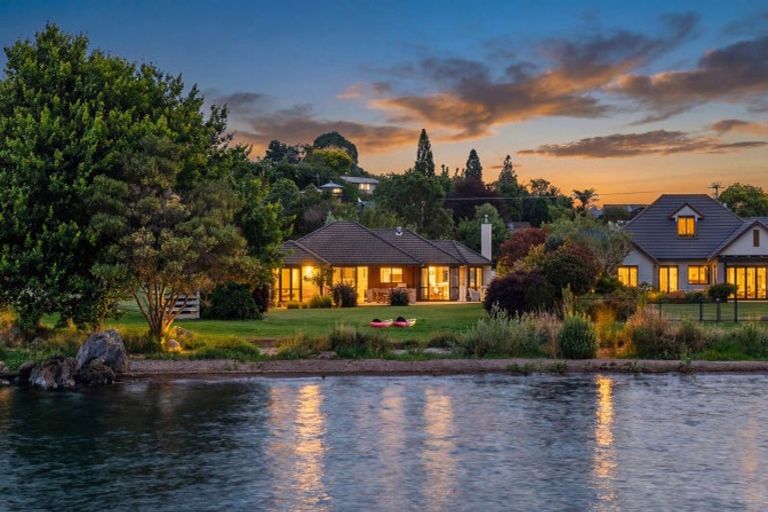 Photo of property in 20 Gemini Place, Kawaha Point, Rotorua, 3010