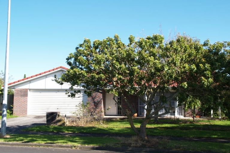 Photo of property in 11 Travers Place, Northpark, Auckland, 2013