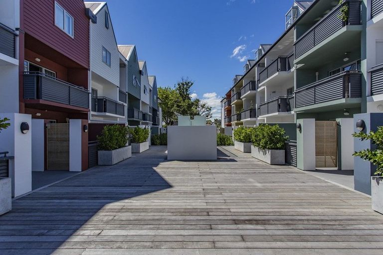 Photo of property in Amuri Park Apartments, 19/280 Bealey Avenue, Christchurch Central, Christchurch, 8013