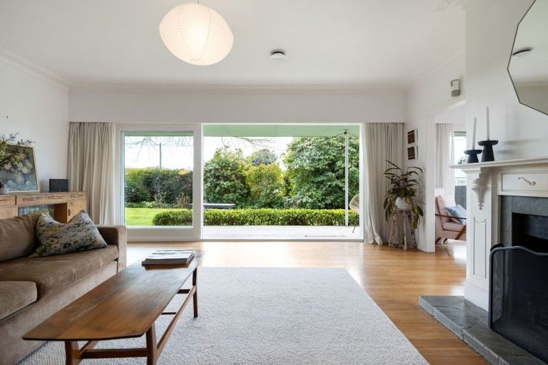 Photo of property in 139 Williams Street, Cambridge, 3434