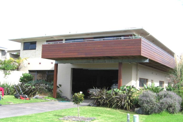 Photo of property in 10 Poseidon Place, Half Moon Bay, Auckland, 2012