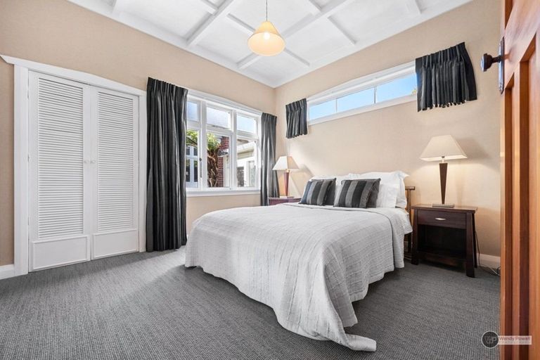 Photo of property in 37 Totara Crescent, Woburn, Lower Hutt, 5010