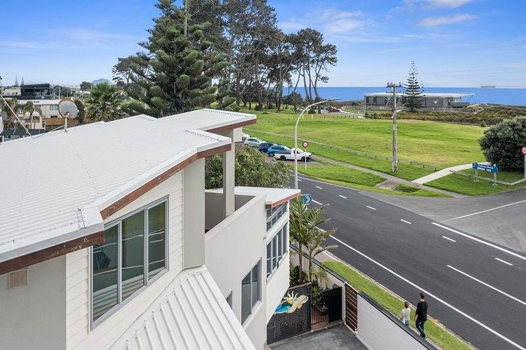 Photo of property in 570a Papamoa Beach Road, Papamoa Beach, Papamoa, 3118