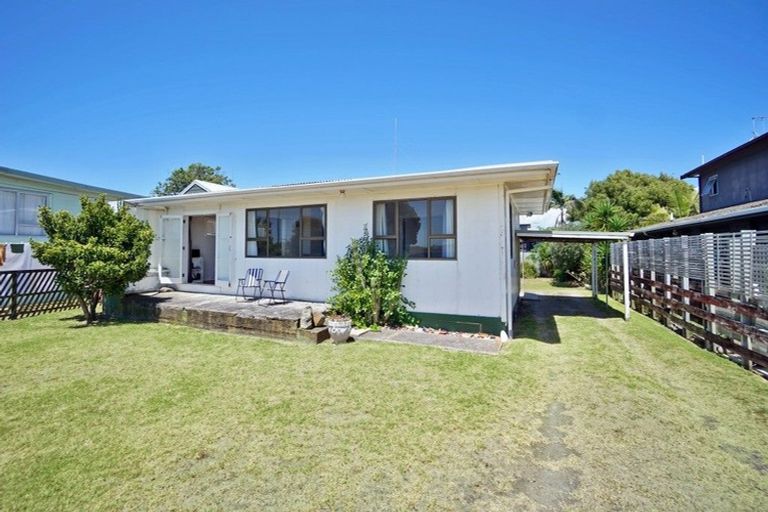 Photo of property in 926 Papamoa Beach Road, Papamoa Beach, Papamoa, 3118