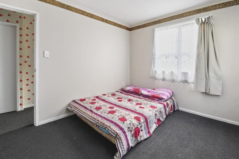 Photo of property in 10a Cambridge Road, Manurewa, Auckland, 2102