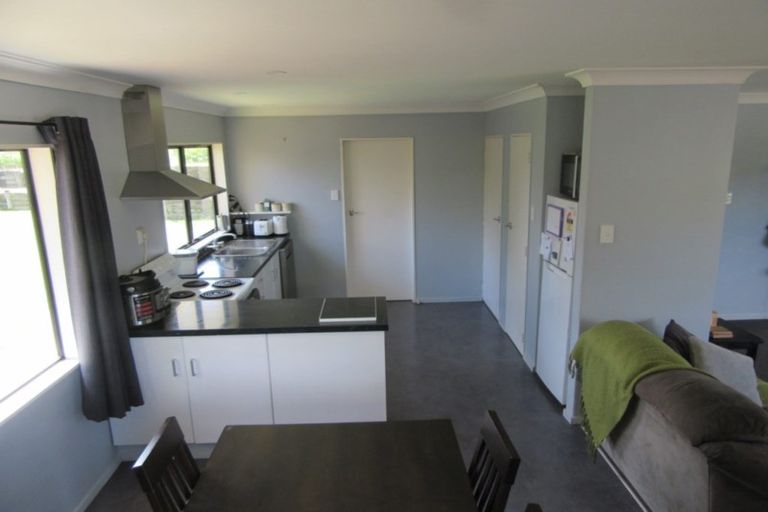 Photo of property in 9 Oaklands Grove, Clouston Park, Upper Hutt, 5018