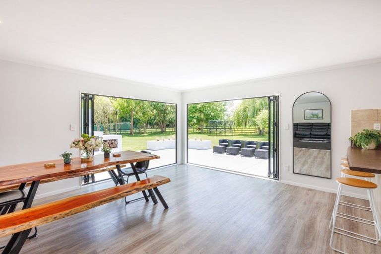 Photo of property in 1999 Longburn Rongotea Road, Longburn, Palmerston North, 4475