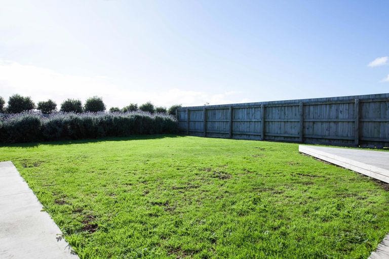 Photo of property in 3 Ta Paora Drive, Bell Block, New Plymouth, 4312