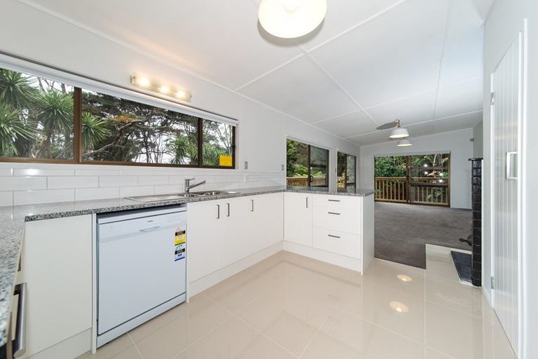 Photo of property in 13 Claret Place, Henderson, Auckland, 0612