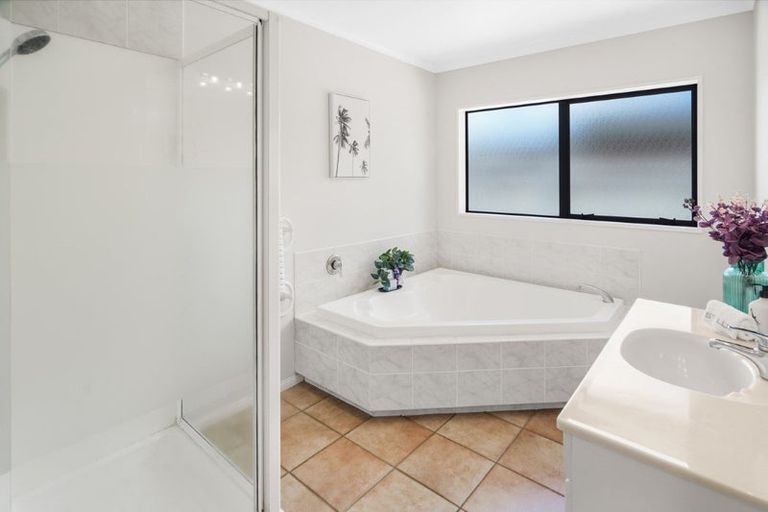 Photo of property in 17 Montrose Crescent, Huntington, Hamilton, 3210