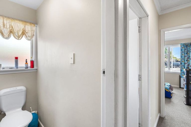 Photo of property in 35 Ontario Place, Wainoni, Christchurch, 8061