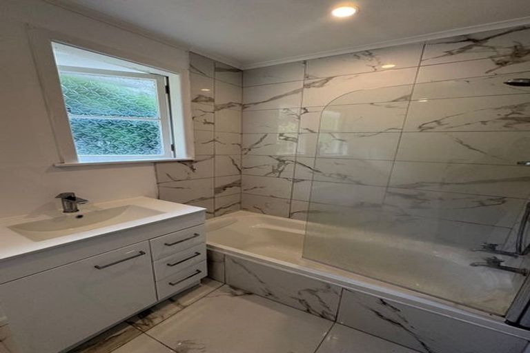 Photo of property in 9 Gribble Grove, Stokes Valley, Lower Hutt, 5019