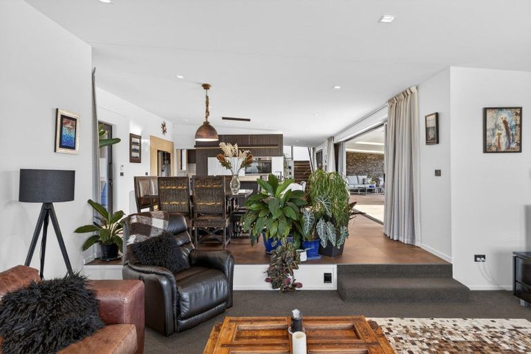 Photo of property in 106 Bayview Road, Charteris Bay, Lyttelton, 8971