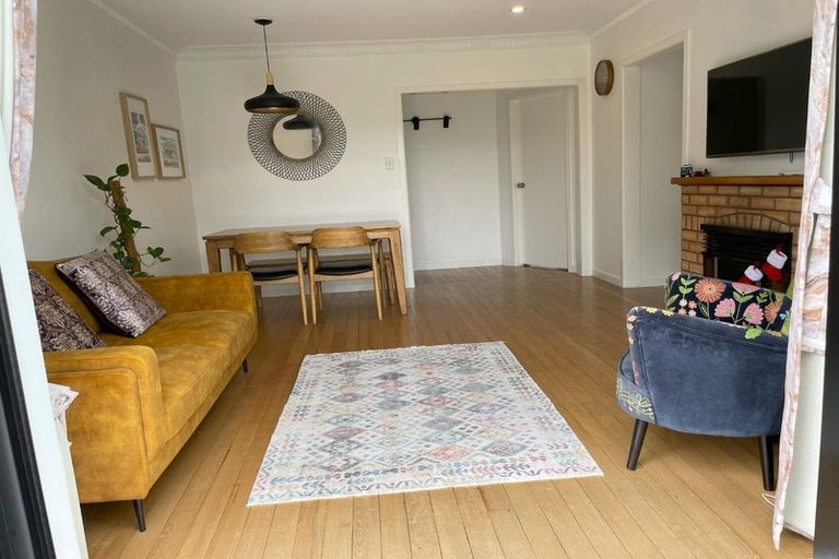 Photo of property in 33 Northall Road, New Lynn, Auckland, 0600