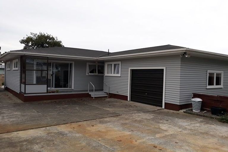 Photo of property in 10 Aspiring Avenue, Milson, Palmerston North, 4414