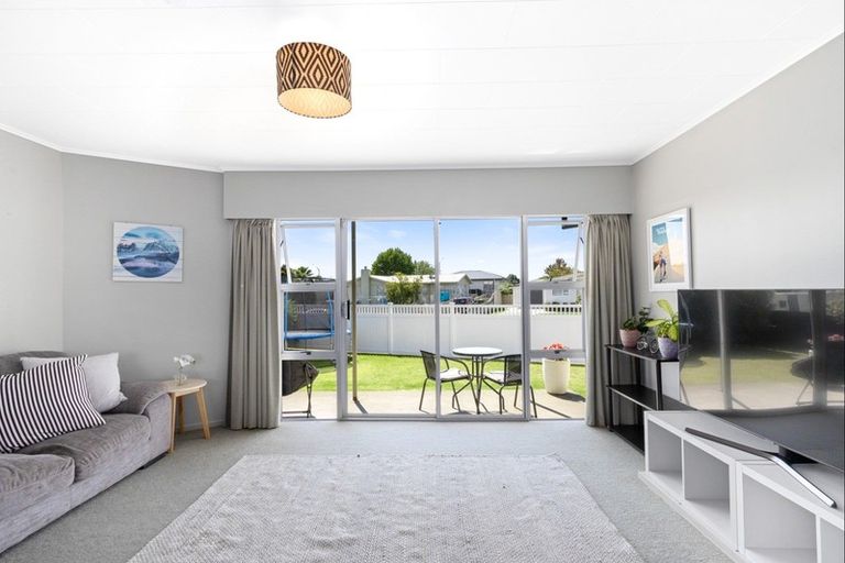 Photo of property in 7 Skerrett Crescent, Tamatea, Napier, 4112