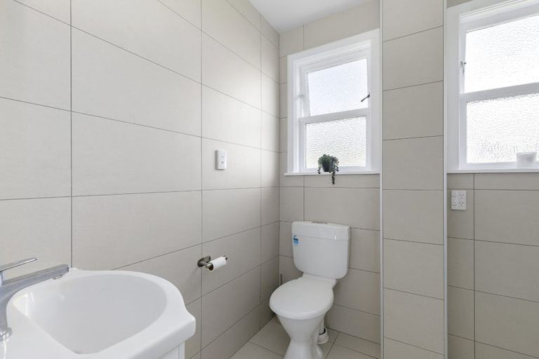 Photo of property in 43 Rata Street, Naenae, Lower Hutt, 5011