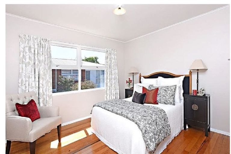 Photo of property in 1/72a Victoria Road, Papatoetoe, Auckland, 2025