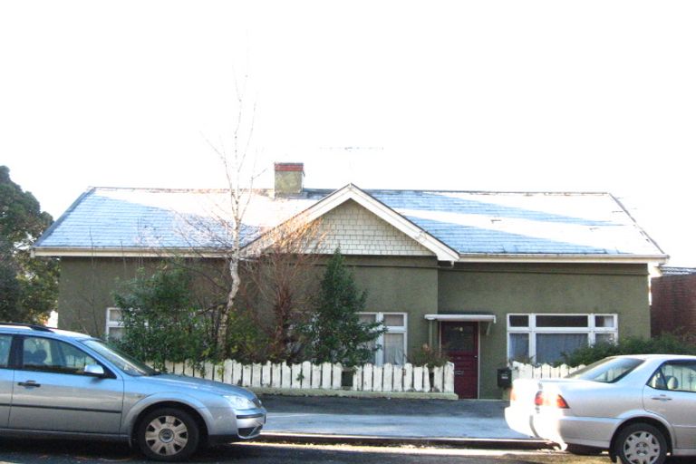 Photo of property in 19 Queen Street, North Dunedin, Dunedin, 9016