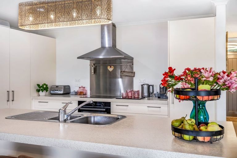 Photo of property in 9 Riverside Way, Amberley, 7410