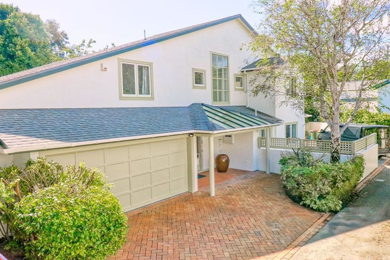 Photo of property in 2/125 Woburn Road, Woburn, Lower Hutt, 5010