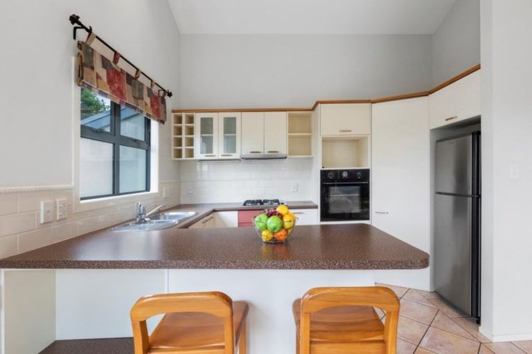Photo of property in 18 Rush Creek Drive, Westgate, Auckland, 0614