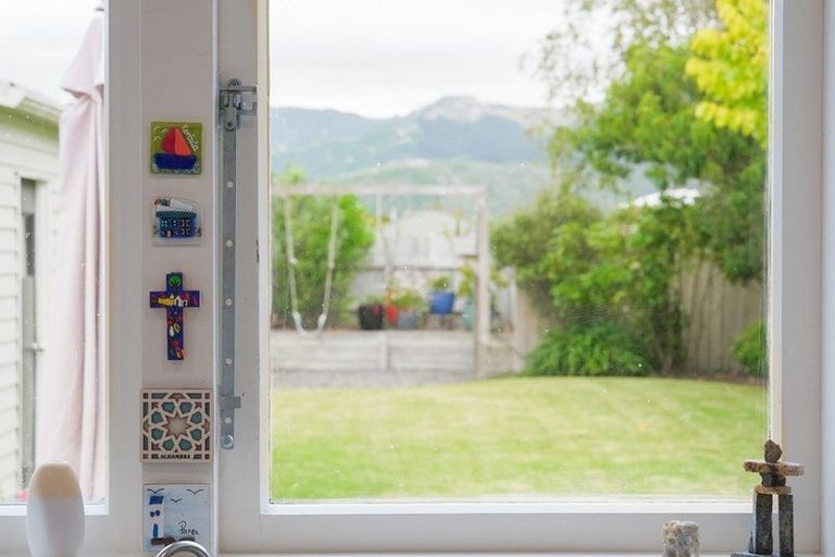 Photo of property in 38 Gray Avenue, Paraparaumu Beach, Paraparaumu, 5032