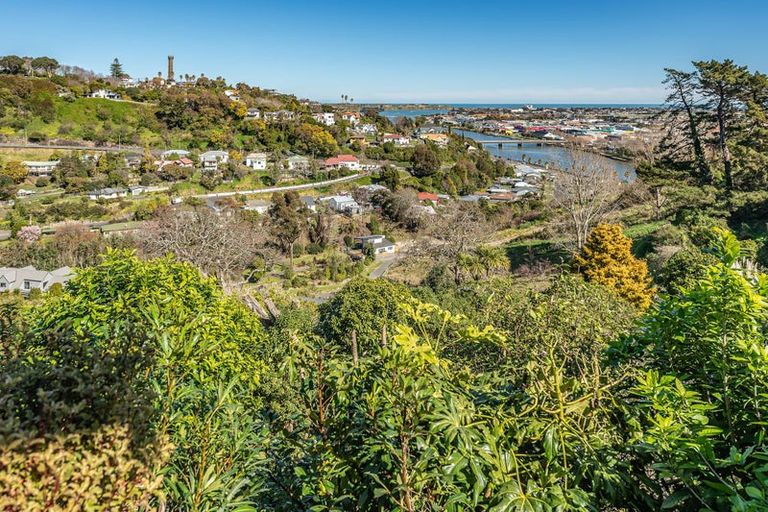 Photo of property in 22 Shakespeare Road, Bastia Hill, Whanganui, 4500