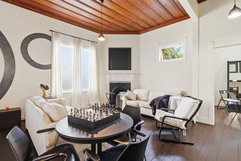 Photo of property in 85 Niblett Street, Whanganui, 4500