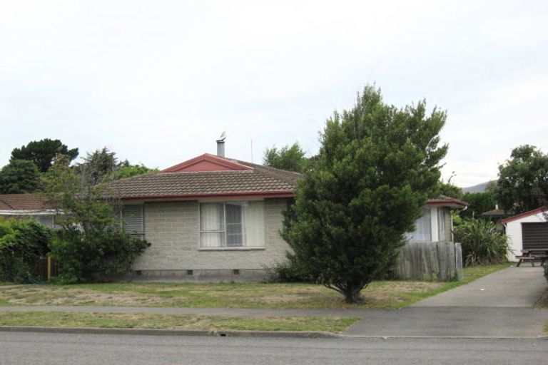 Photo of property in 108 Hay Street, Bromley, Christchurch, 8062